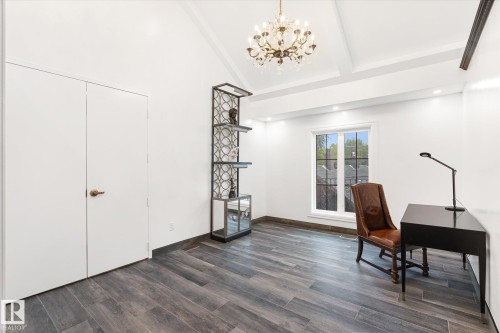 11833 102 Avenue, Edmonton, AB - Indoor Photo Showing Other Room