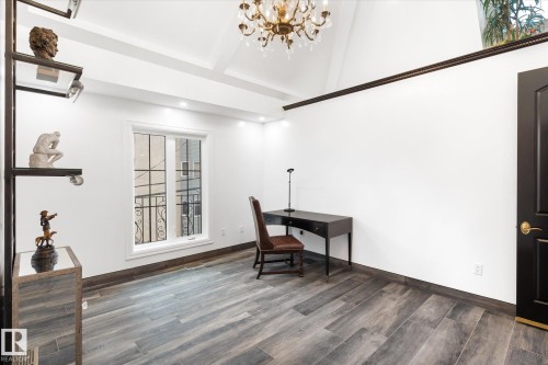 11833 102 Avenue, Edmonton, AB - Indoor Photo Showing Other Room