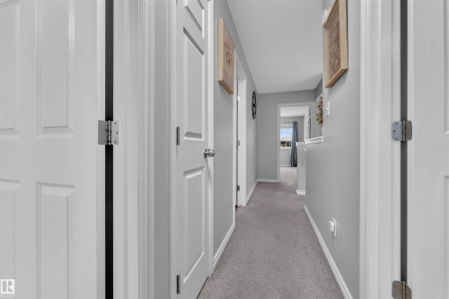 465 Ebbers Way, Edmonton, AB - Indoor Photo Showing Other Room