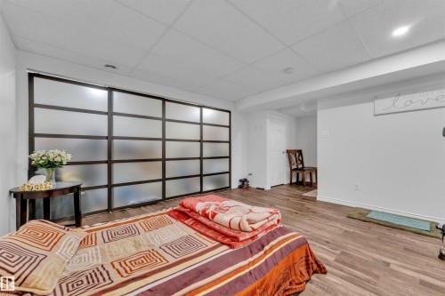 465 Ebbers Way, Edmonton, AB - Indoor