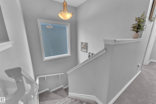 465 Ebbers Way, Edmonton, AB - Indoor Photo Showing Other Room