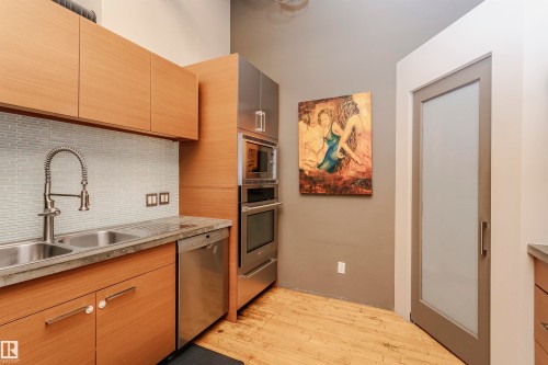 118 10309 107 Street, Edmonton, AB - Indoor Photo Showing Kitchen With Double Sink