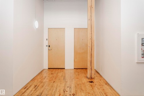 118 10309 107 Street, Edmonton, AB - Indoor Photo Showing Other Room