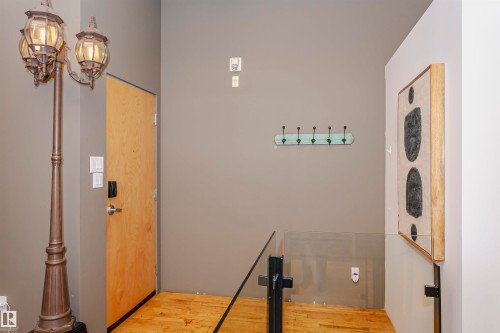 118 10309 107 Street, Edmonton, AB - Indoor Photo Showing Other Room