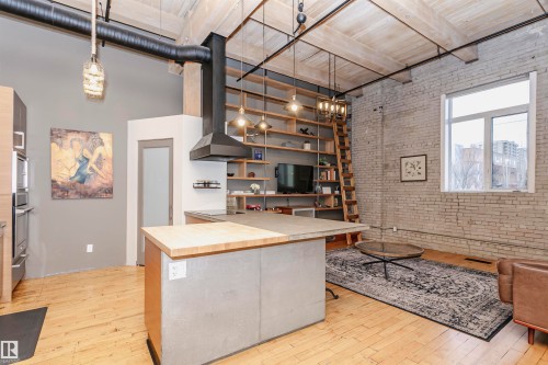 118 10309 107 Street, Edmonton, AB - Indoor