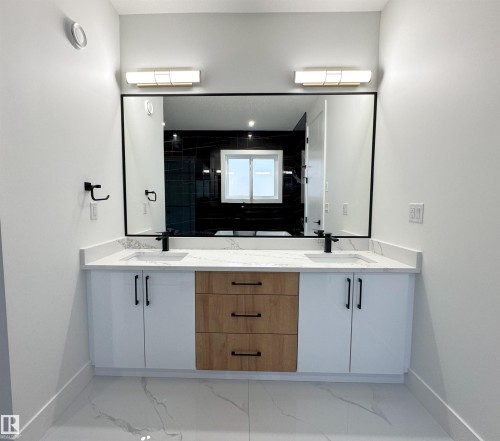 144 Edgewater Cir, Leduc, AB - Indoor