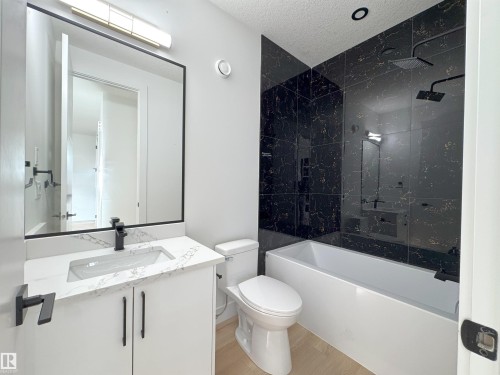 144 Edgewater Cir, Leduc, AB - Indoor Photo Showing Bathroom