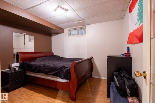 18012 96 Street, Edmonton, AB - Indoor Photo Showing Bedroom