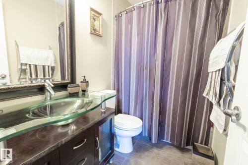 18012 96 Street, Edmonton, AB - Indoor Photo Showing Bathroom