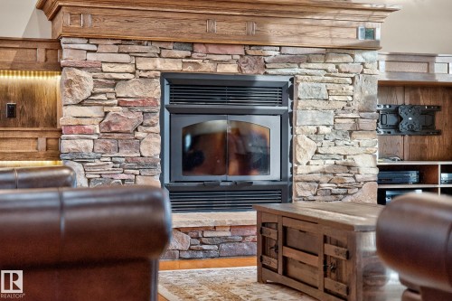 25 53522 Rge Road 274, Rural Parkland County, AB - Indoor With Fireplace