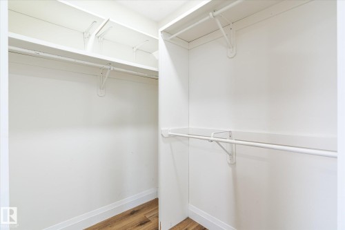 9822 175 Avenue, Edmonton, AB - Indoor With Storage