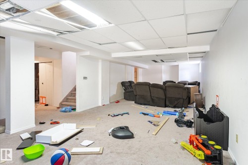 9822 175 Avenue, Edmonton, AB - Indoor