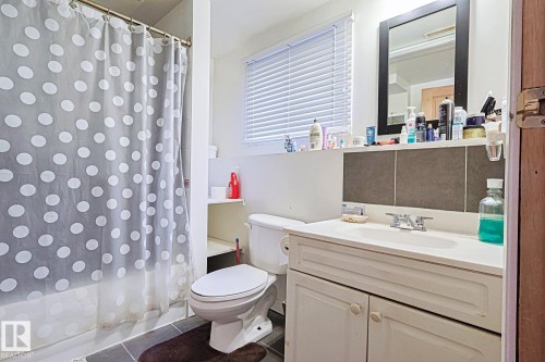 5518 11A Avenue, Edmonton, AB - Indoor Photo Showing Bathroom