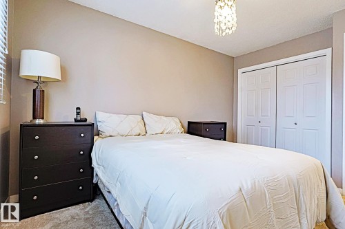5518 11A Avenue, Edmonton, AB - Indoor Photo Showing Bedroom