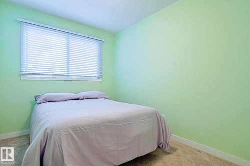 5518 11A Avenue, Edmonton, AB - Indoor Photo Showing Bedroom