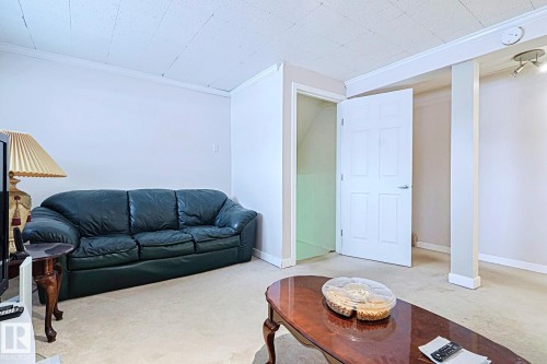 5518 11A Avenue, Edmonton, AB - Indoor Photo Showing Living Room