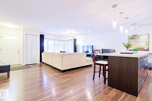 5518 11A Avenue, Edmonton, AB - Indoor