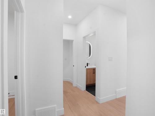 6009 Naden Landing Landing, Edmonton, AB - Indoor Photo Showing Other Room