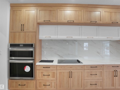 6009 Naden Landing Landing, Edmonton, AB - Indoor Photo Showing Kitchen