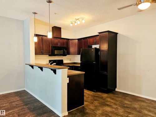 137 7825 71 Street, Edmonton, AB - Indoor Photo Showing Kitchen
