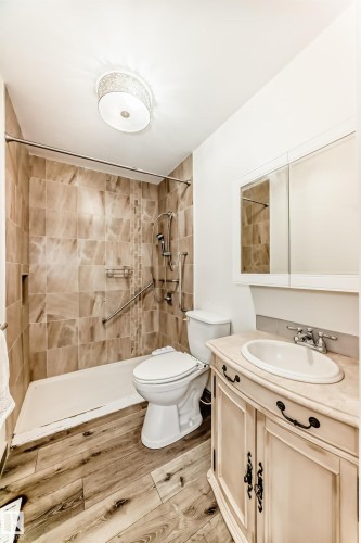 Wetaskiwin, AB - Indoor Photo Showing Bathroom