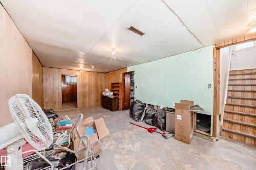 Wetaskiwin, AB - Indoor Photo Showing Other Room