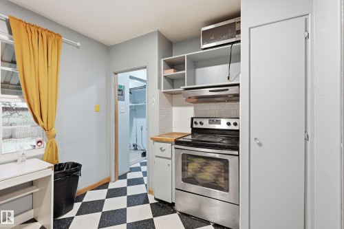 10835 64 Avenue, Edmonton, AB - Indoor Photo Showing Kitchen
