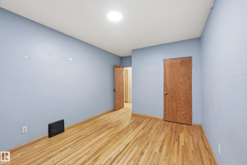 10835 64 Avenue, Edmonton, AB - Indoor Photo Showing Other Room