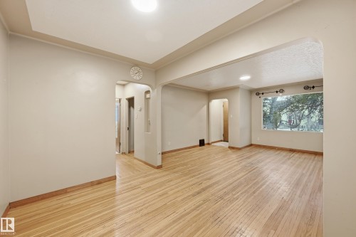 10835 64 Avenue, Edmonton, AB - Indoor Photo Showing Other Room