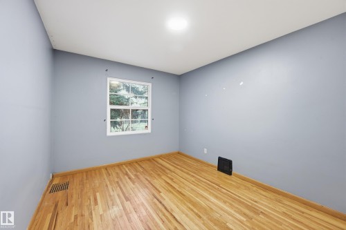 10835 64 Avenue, Edmonton, AB - Indoor Photo Showing Other Room