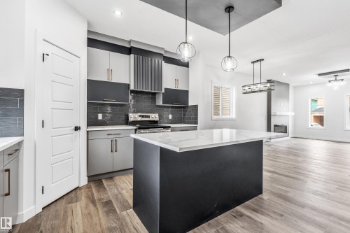58 Patriot Way, Spruce Grove, AB - Indoor Photo Showing Kitchen With Upgraded Kitchen