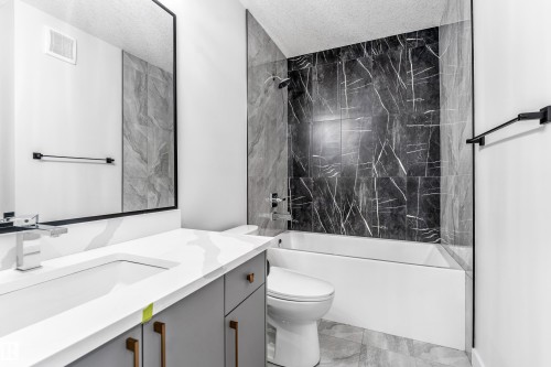 58 Patriot Way, Spruce Grove, AB - Indoor Photo Showing Bathroom