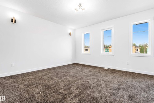 58 Patriot Way, Spruce Grove, AB - Indoor Photo Showing Other Room