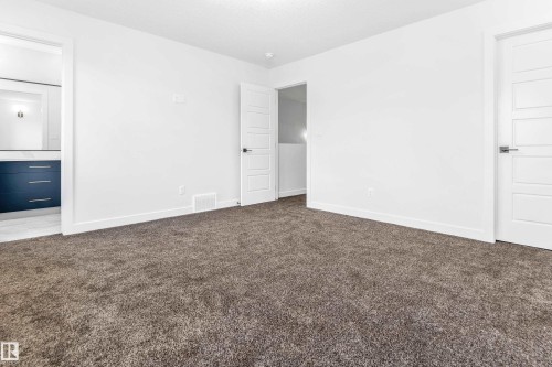 58 Patriot Way, Spruce Grove, AB - Indoor Photo Showing Other Room