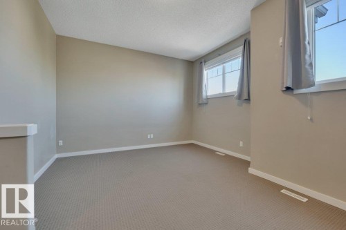 3054 Spence Wynd, Edmonton, AB - Indoor Photo Showing Other Room