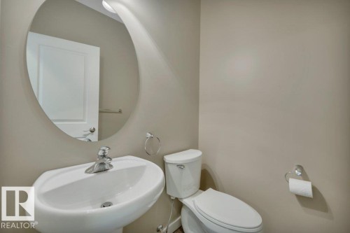 3054 Spence Wynd, Edmonton, AB - Indoor Photo Showing Bathroom