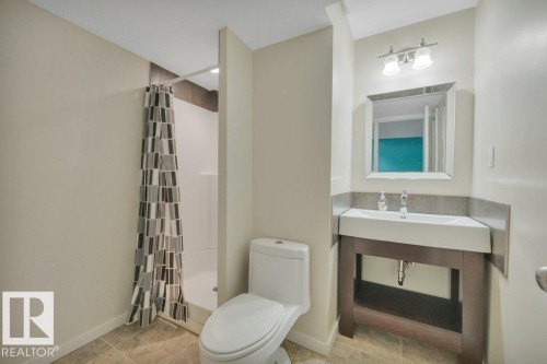 3054 Spence Wynd, Edmonton, AB - Indoor Photo Showing Bathroom