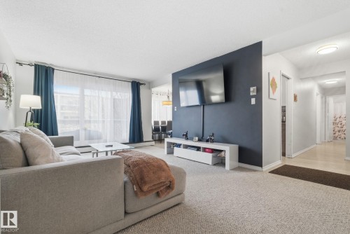 205 11440 40 Ave, Edmonton, AB - Indoor