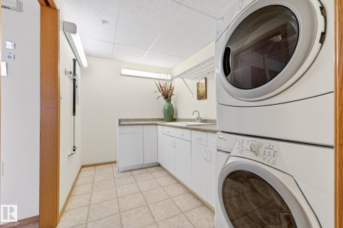 418 200 Bethel Drive, Sherwood Park, AB - Indoor Photo Showing Laundry Room
