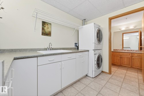 418 200 Bethel Drive, Sherwood Park, AB - Indoor Photo Showing Laundry Room