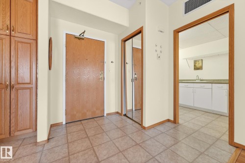 418 200 Bethel Drive, Sherwood Park, AB - Indoor Photo Showing Other Room