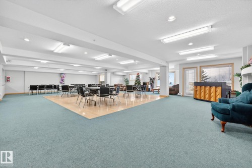 418 200 Bethel Drive, Sherwood Park, AB - Indoor Photo Showing Other Room