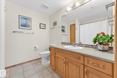 418 200 Bethel Drive, Sherwood Park, AB - Indoor Photo Showing Bathroom