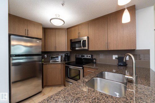 505 10055 118 Street, Edmonton, AB - Indoor Photo Showing Kitchen With Stainless Steel Kitchen With Double Sink
