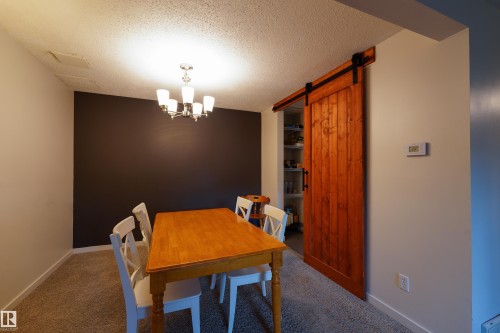 26 Mcleod Place, Edmonton, AB - Indoor Photo Showing Dining Room