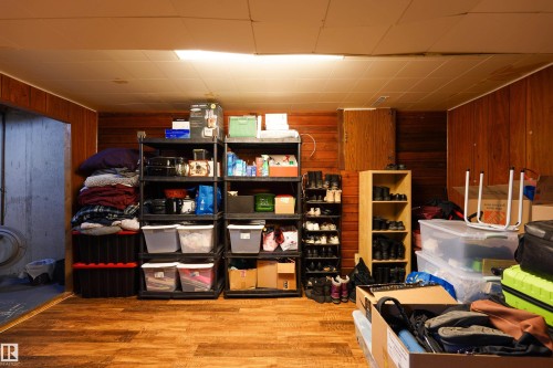 26 Mcleod Place, Edmonton, AB - Indoor Photo Showing Other Room