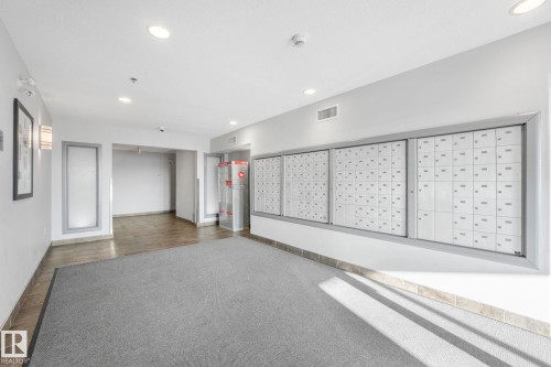 402 530 Hooke Road, Edmonton, AB - Indoor Photo Showing Other Room