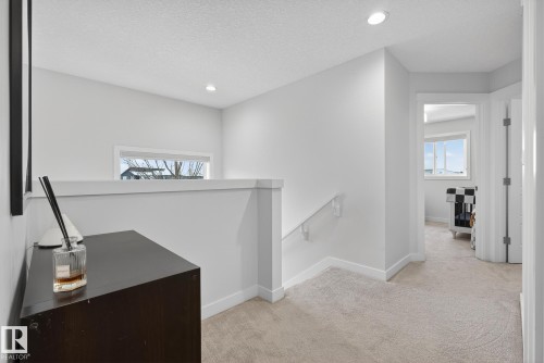 17727 13 Avenue, Edmonton, AB - Indoor Photo Showing Other Room