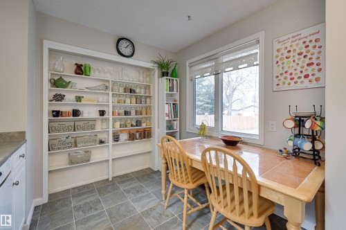 6704 94 Avenue, Edmonton, AB - Indoor Photo Showing Other Room