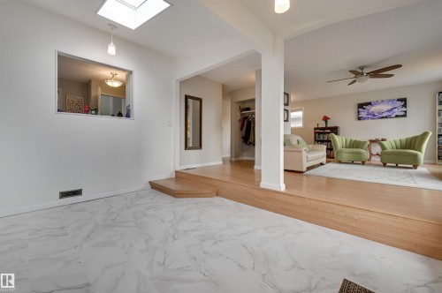 6704 94 Avenue, Edmonton, AB - Indoor Photo Showing Other Room